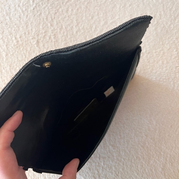Vintage 1980s Minimalist Glam Black Beaded Clutch - Picture 9 of 15
